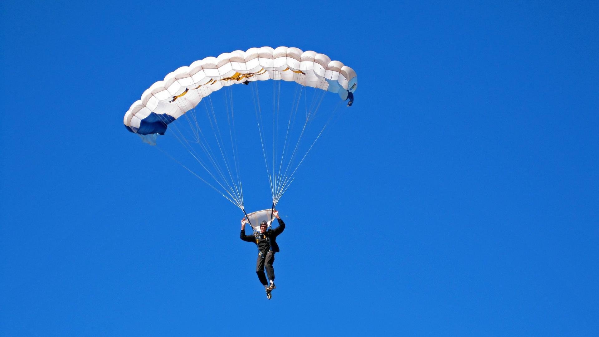“埃尔斯·霍斯特的非凡防守,南非羚羊队更具竞争力”